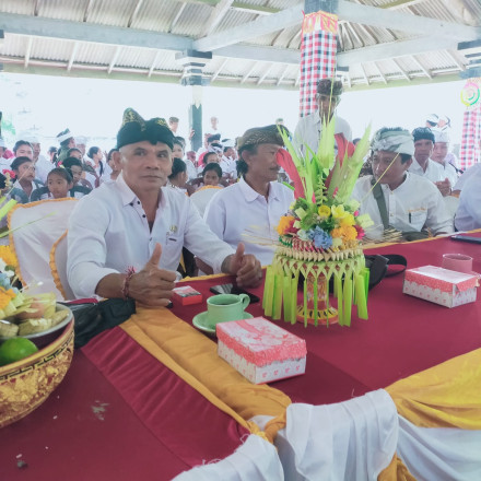 BULAN BAHASA BALI